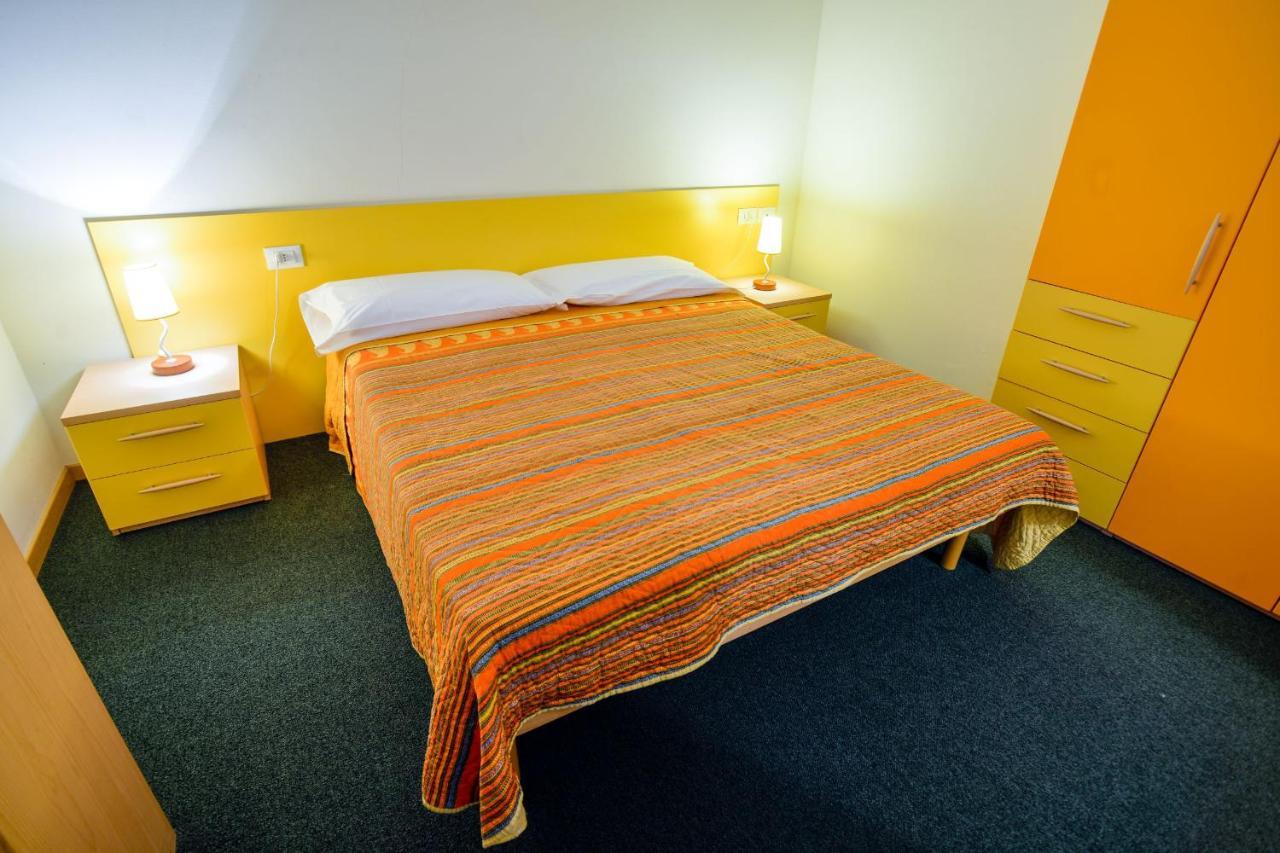 Res.Albare/Solaria Apt.Solandra Mezzana  Bagian luar foto